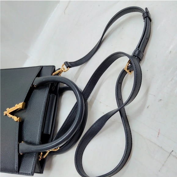 🎉HOST PICK‼️ 🔥VERSACE🔥 Virtus Bag in Black Grained Calfskin Leather✨✨✨ - Picture 3 of 8